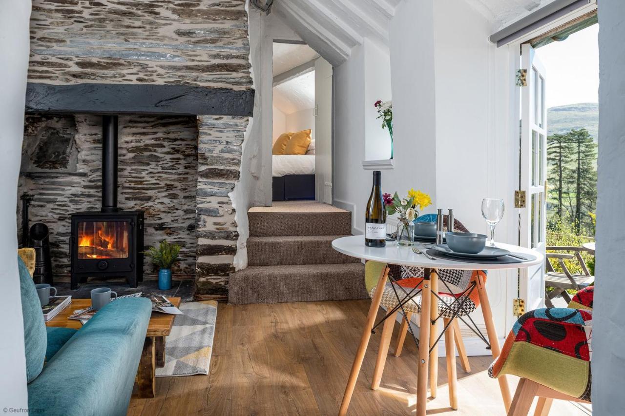 Bryn-crug Farmhouse & Cottage At Geufron Farm - Dog Friendly מראה חיצוני תמונה